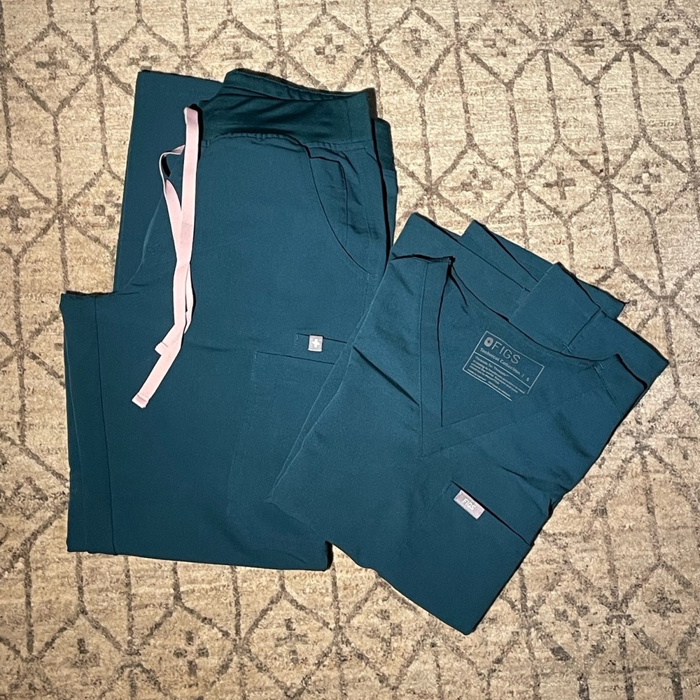 Figs Small Scrub Set - Caribbean Blue